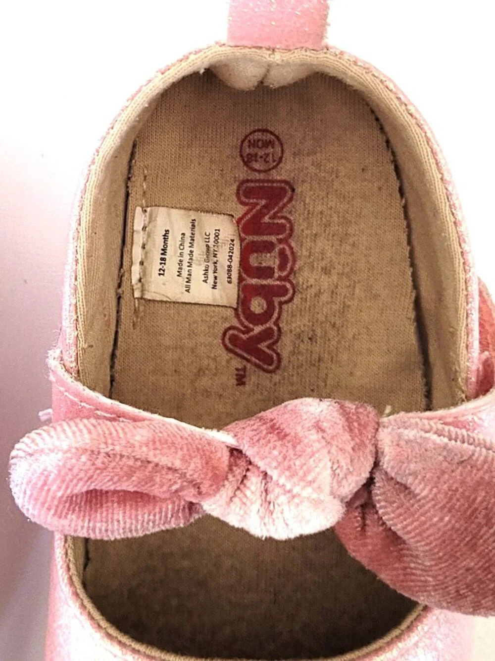 Nuby Pink Sparkle Velvet Bow Shoes